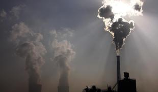 Globalni izpusti ogljikovega dioksida se prvič v 40 letih niso povečali