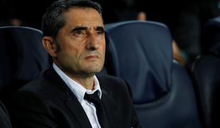 Navijači Barcelone izžvižgali Valverdeja, Pique miri javnost