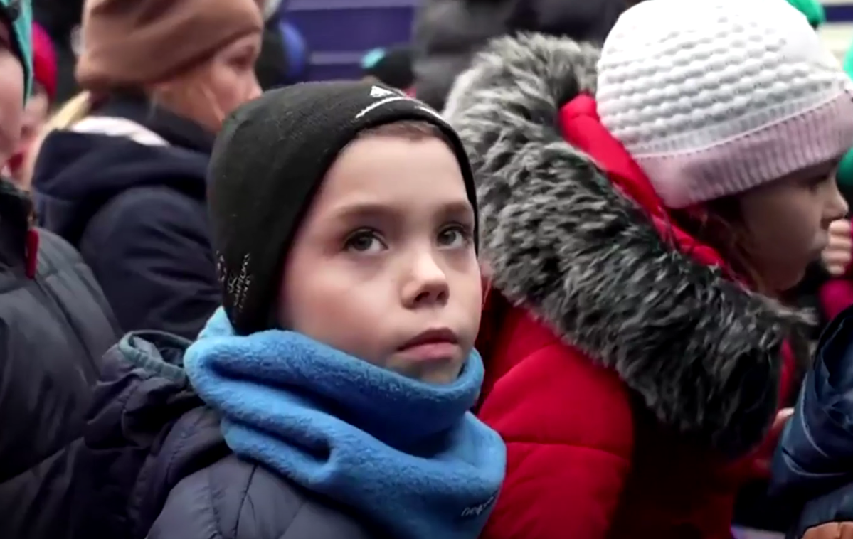 otroci sirote | Na ministrstvu za delo bodo storili vse, da bo za otroke iz ukrajinske sirotišnice ustrezno poskrbljeno. | Foto posnetek zaslona