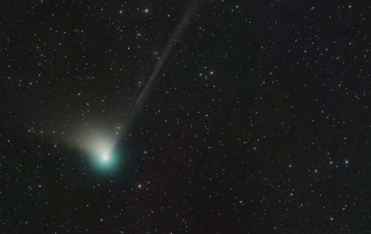 Zeleni komet | Zeleni komet na fotografiji, ki jo je 24. decembra lani objavila ameriška vesoljska agencija Nasa.  | Foto Nasa / Dan Bartlett