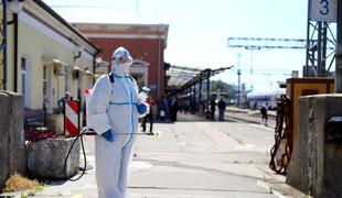 Na Hrvaškem 69 novih okužb. Okužen tudi turist. #video