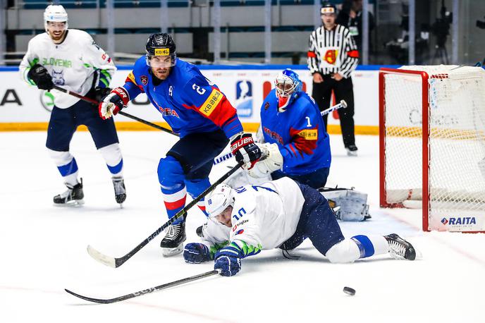 Slovenija Južna Koreja svetovno prvenstvo v hokeju 2019 | Slovenci so proti Južni Koreji vodili s 3:1, na koncu pa izgubili s 3:5. Tri zadetke je azijska reprezentanca dosegla v razmiku dveh minut in pol druge tretjine. | Foto Matic Klanšek Velej/Sportida
