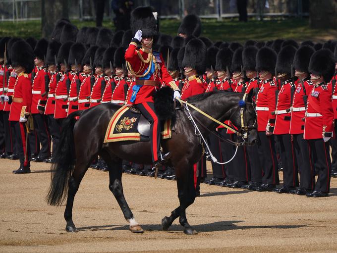 Trooping the colour, pozdrav zastavi, parada, London, rojstni dan, Karel III. | Foto: Reuters