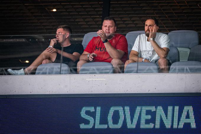 Tekmo slovenske izbrane vrste je v Stožicah pospremil tudi Jan Oblak, brat Teje Oblak in ambasador prvenstva. | Foto: FIBA