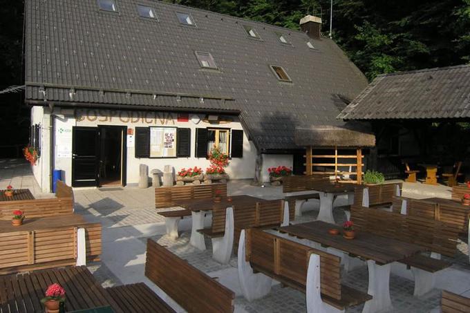 Planinski dom na Gospodični je najbolj obiskana planinska koča v jugovzhodnem delu Slovenije. | Foto: 