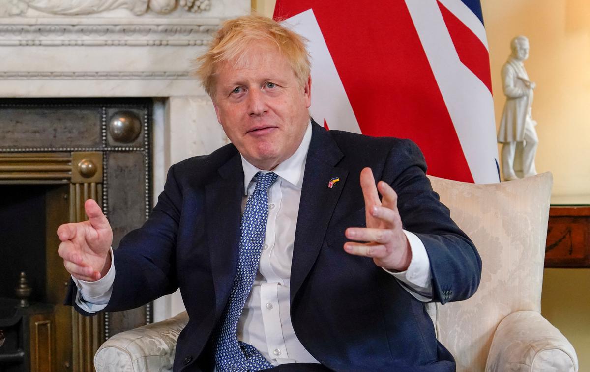 Boris Johnson | Johnsona danes zaradi afer, ki so krive za to, da se vlada spoprijema z nizom odstopov, čakata dve parlamentarni zaslišanji. | Foto Reuters
