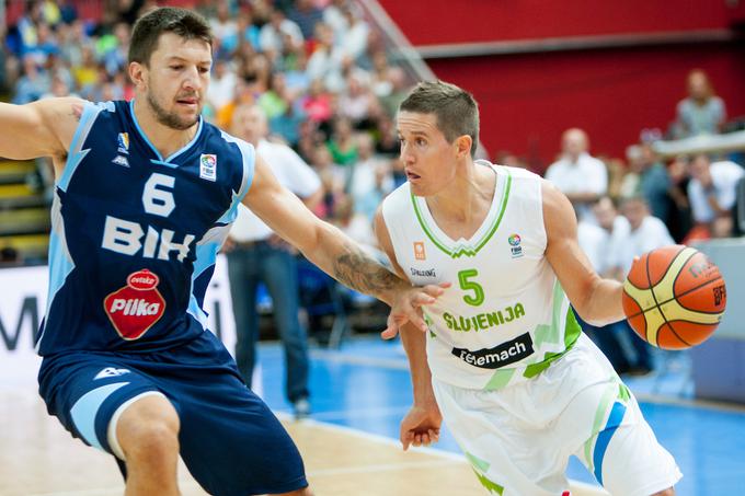 Andrija Stipanović v dresu BiH proti Jaki Lakoviču. | Foto: Urban Urbanc/Sportida