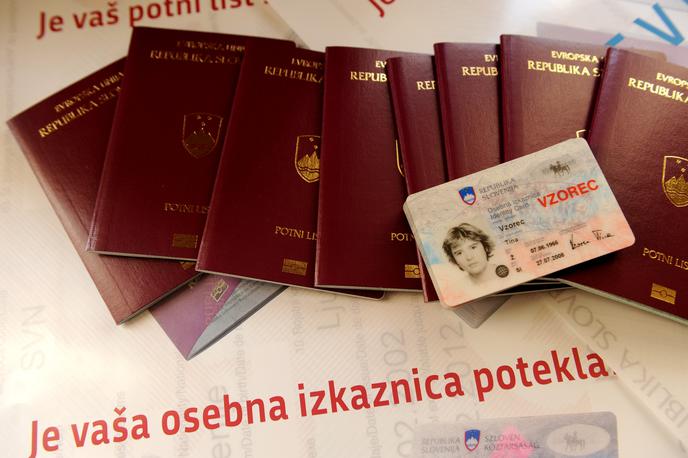 Osebni dokumenti | Osebna izkaznica je v Sloveniji veliko bolj priljubljena kot potni list. | Foto STA