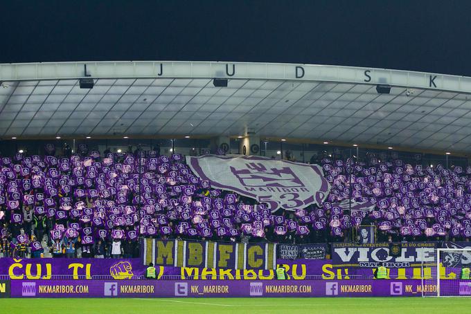 Takšno koreografijo so Viole priredile NK Maribor leta 2013. Takrat so vijolice na današnji dan premagale Wigan z 2:1 in se uvrstile v izločilni del evropske lige. | Foto: Vid Ponikvar