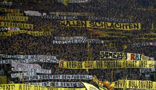Borussia sprejela kazen: nad Wolfsburg brez navijačev na južnem delu štadiona