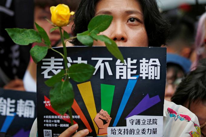 Pravice istospolnih parov na Tajvanu kljub novi zakonodaji ne bodo popolnoma izenačene s pravicami heteroseksualnih parov. | Foto: Reuters