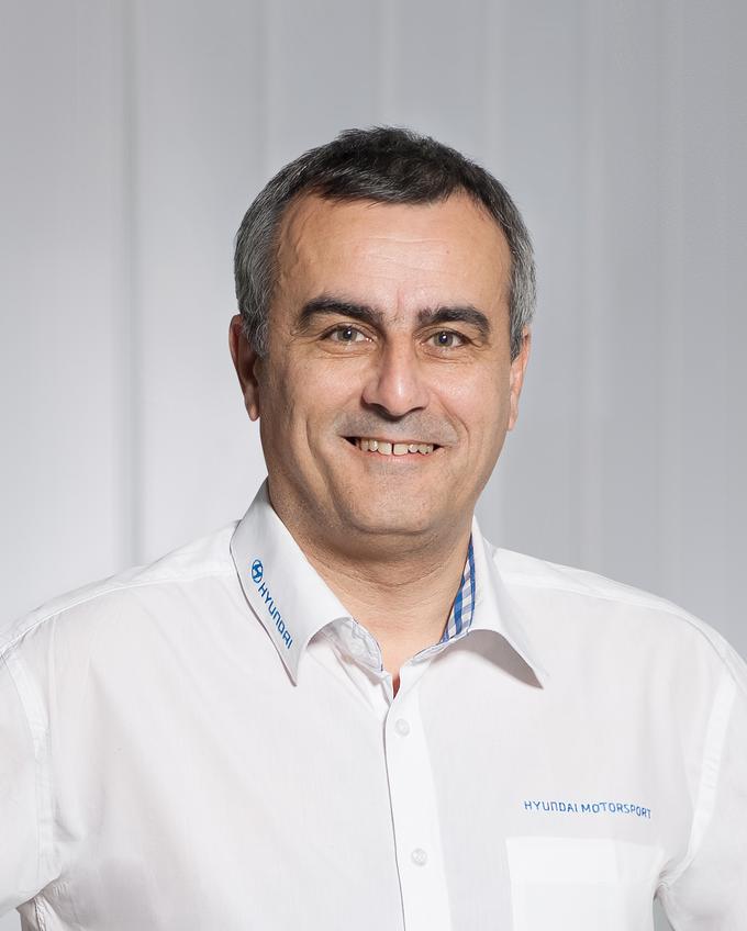 Alain Penasse je operativni vodja tovarniške ekipe Hyundaia. | Foto: Hyundai