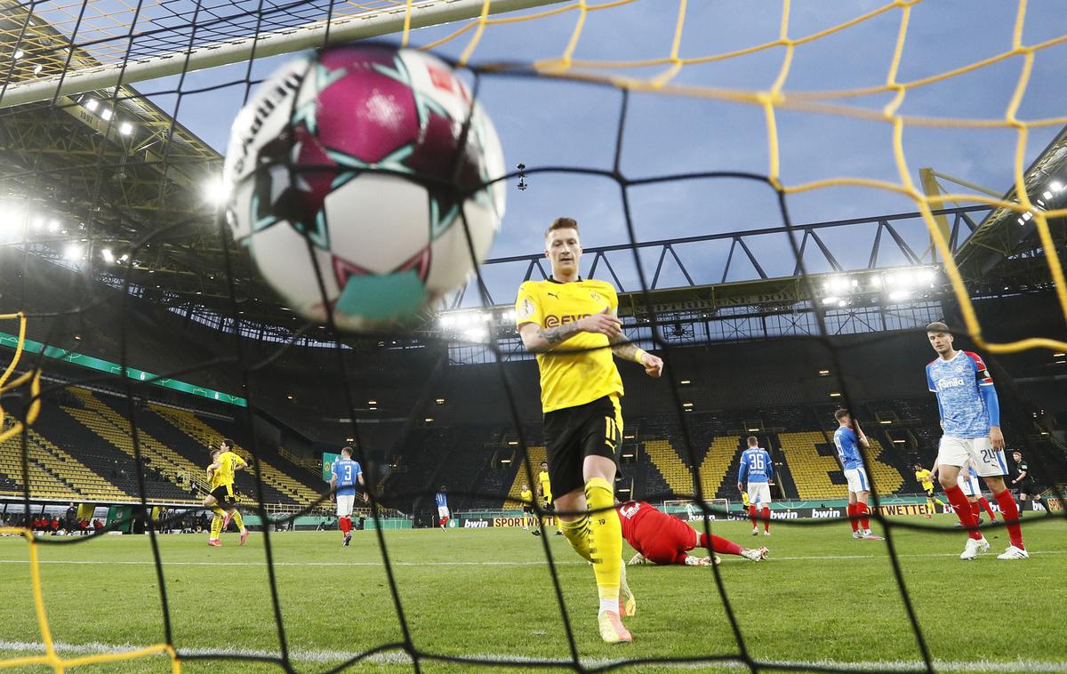Borussia Dortmund | Borussia je s 5:0 odpravila Holstein Kiel. | Foto Guliverimage