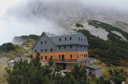 25 planinskih koč v Sloveniji je dočakalo obnovo ali energetsko sanacijo