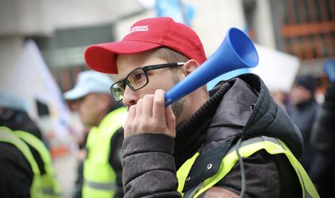 Boštjan Udovič: Dol z zdravniki, profesorji in uradniki!