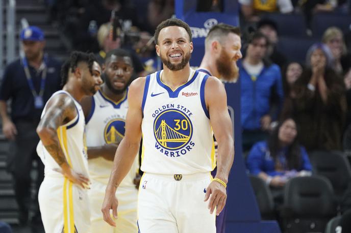 Stephen Curry | Stephen Curry bo v ligi NBA odsoten z igrišč vsaj tri mesece. | Foto Reuters