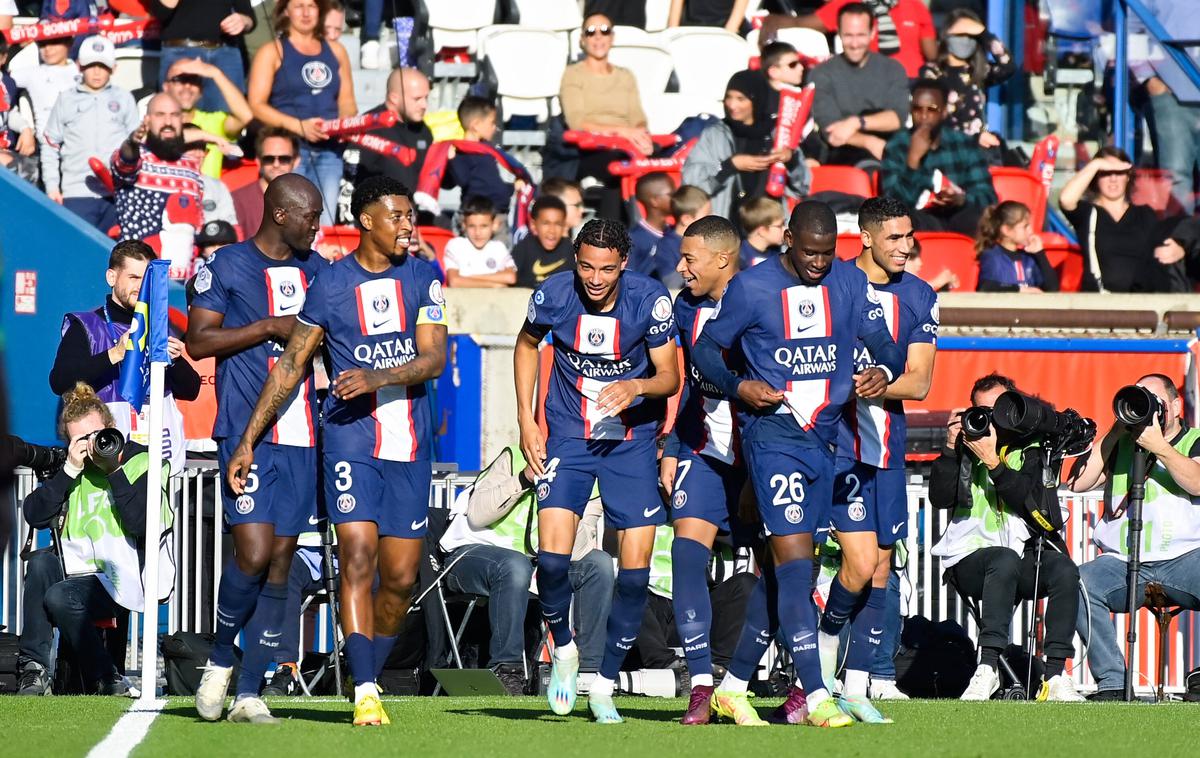 PSG | Nogometaši PSG so na zadnji tekmi pred premorom s 5:0 odpravili Auxerre. | Foto Guliverimage