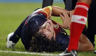 Nesrečni Puyol z zlomljenim komolcem in brez "el clasica"
