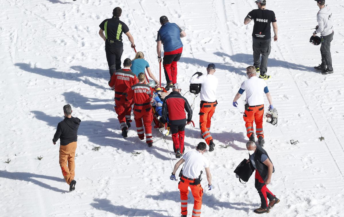 Daniel Andre Tande padec Planica | Daniel Andre Tande bo zdravljenje po padcu nadaljeval na Norveškem. | Foto Guliverimage