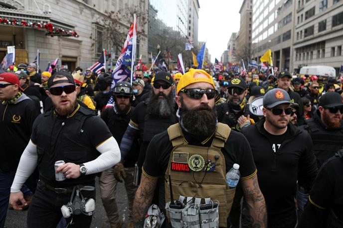 Ponosni fantje (Proud Boys) v Washingtonu | Foto Reuters