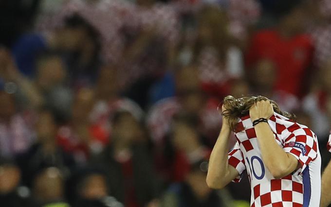 Luka Modrić iz poraza na Islandiji noče delati drame. | Foto: Reuters