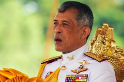 Tajski kralj se je z 20 ljubicami samoizoliral na Bavarskem