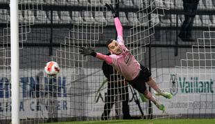 Maribor potrdil prihod vratarja, ki ga je Mura suspendirala