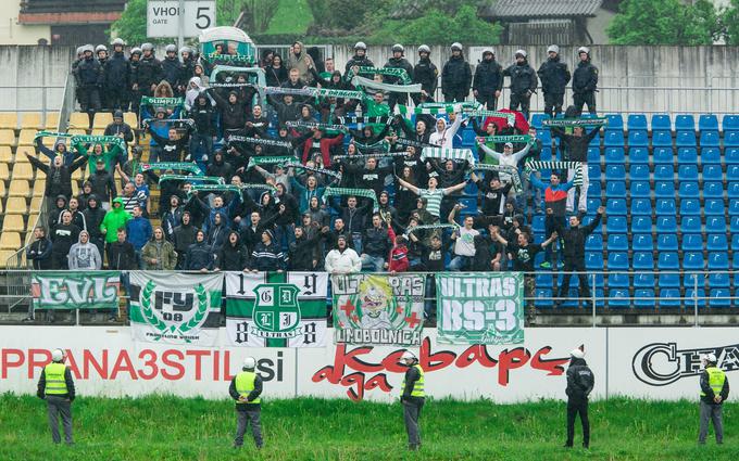 Ljubljančani so imeli tudi v Celju precejšnjo podporo s tribun. | Foto: 