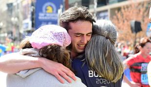20-letni Američan je bostonski maraton pretekel s posebnim namenom