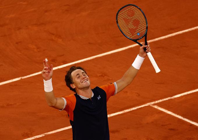 Ruud se je drugič zapovrstjo uvrstil v finale Roland Garrosa. | Foto: Reuters