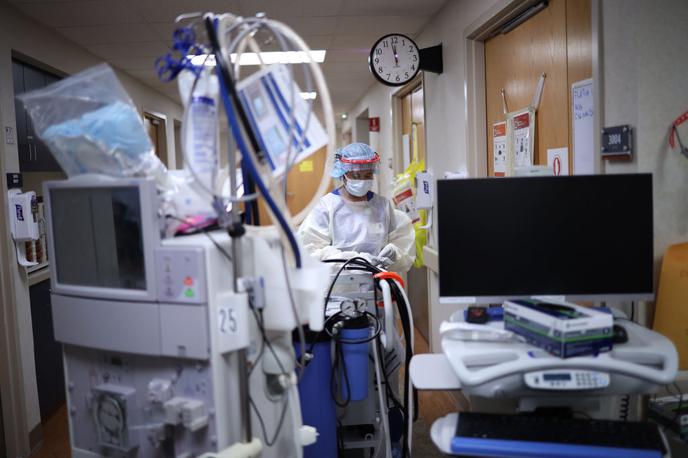 koronavirus bolnica ZDA | Kaj je povzročilo požar na napravi, še ugotavljajo. Fotografija je simbolična. | Foto Getty Images