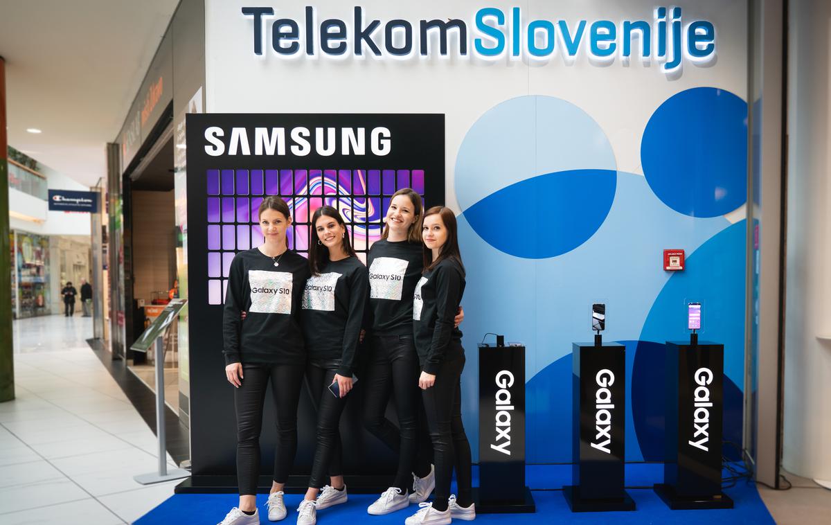 Samsung Galaxy S10, začetek prodaje | Današnje jutro v Telekomovem centru Citypark Ljubljana | Foto Jan Lukanović