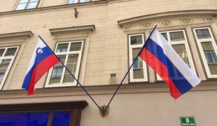 Koga moti rojstni kraj slovenske zastave?