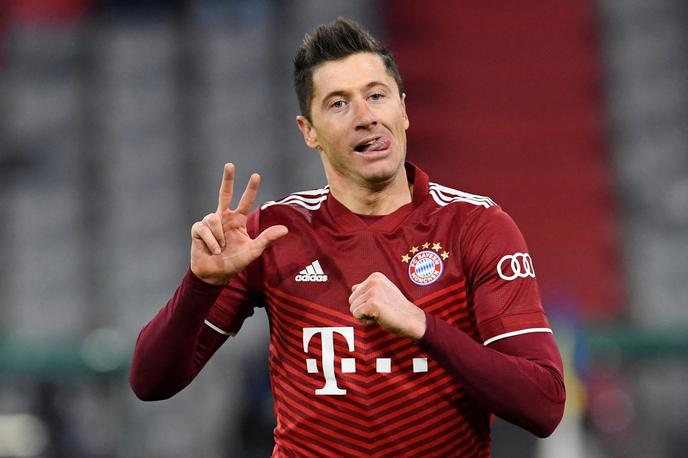 Bayern Salzburg | Robert Lewandowski je dosegel že četrti hat-trick v tej sezoni. Skupno jih je v ligi prvakov v karieri proslavil že pet. | Foto Reuters