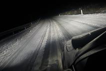 sneg cesta