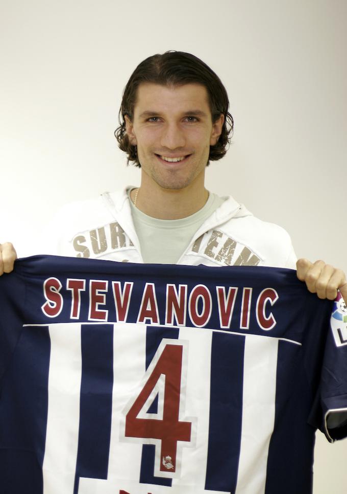 Konec leta 2005 je sklenil dogovor s španskim prvoligaškim klubom Real Sociedad. | Foto: Vid Ponikvar