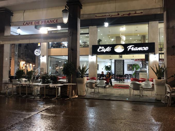 Za Francijo se nihče ni preveč veselil, kavarna Cafe France v središču Casablance med tekmo skoraj ni imela gostov.
 | Foto: Guliverimage/Vladimir Fedorenko