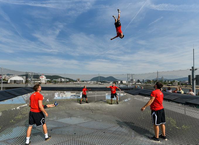 Obiskovalci bodo lahko preizkusili točno tak trampolin, kot ga uporabljajo najboljši akrobati na svetu. Foto: Robert Krumpak | Foto: 