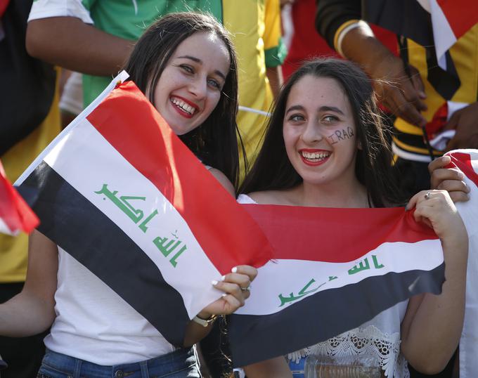 V Iraku obožujejo nogomet. Na zadnjem azijskem prvenstvu, ki ga je gostila (in osvojila) Avstralija, ni manjkalo privržencev levov iz Mezopotamije. | Foto: Reuters
