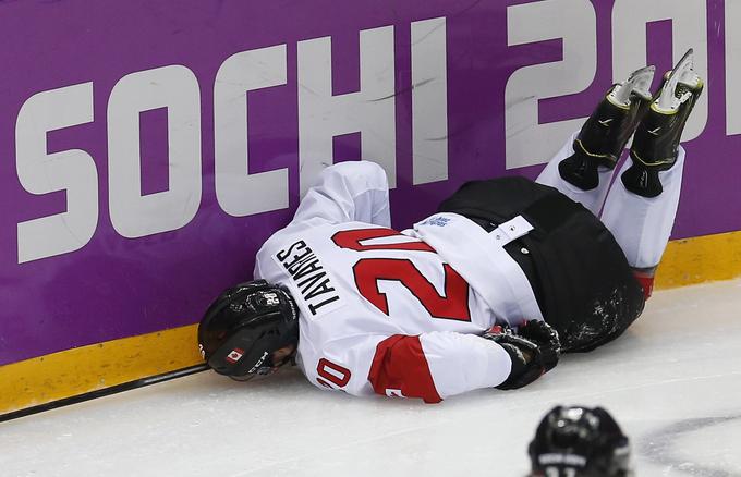 John Tavares se je v Sočiju huje poškodoval. | Foto: Reuters
