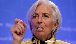 Lagardova svari pred negativnimi tveganji na evrskem območju