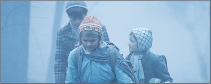 Dih jemajoča, napeta pustolovščina, v kateri otroci na nevarni poti mimo vojaških nadzornih točk med pešačenjem po zimskih poljanah in gozdovih spoznajo, da jim pobeg lahko uspe le, če si med seboj zaupajo in si pomagajo. Letošnji prejemnik Evropske nagrade mladega občinstva za najboljši film je primeren za otroke, stare deset let in več. (Sekcija Kinobalon.) | Foto: 