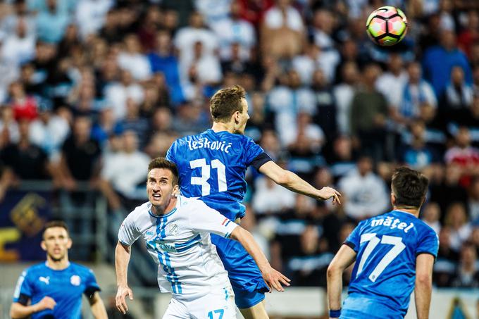 Rijeka je bila nevarnejša, a je Dinamo, na čelu z obrambnim stebrom Markom Leškovićem, ki je še v prejšnji sezoni igral za Rijeko, ohranil mrežo nedotaknjeno. | Foto: Grega Valančič/Sportida