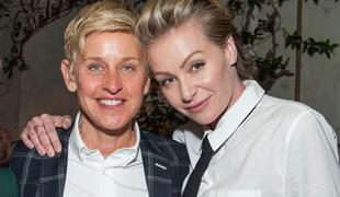 Ellen DeGeneres za obletnico poroke dobila napis med oblaki