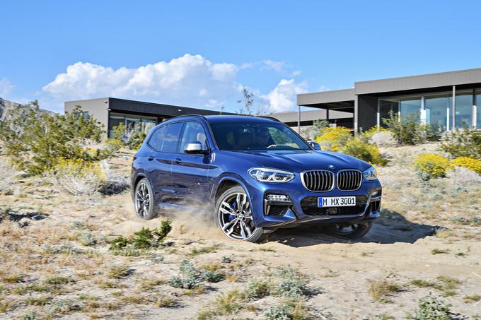 Pri novi generaciji so predvsem izpopolnili vozne lastnosti, udobje v notranjosti in osvežili ponudbo motorjev, oblikovno pa X3 od svojih genov bistveno ne odstopa.  | Foto: BMW