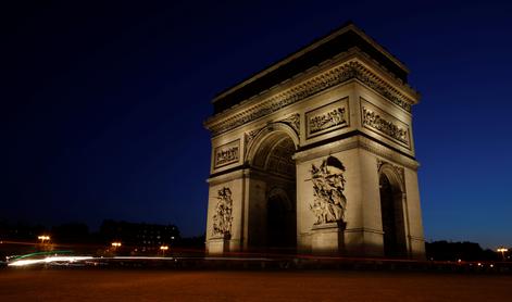 Slavna pariška znamenitost bo kmalu videti drugače #video
