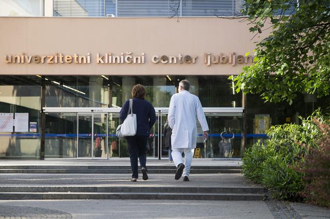 V Univerzitetnem kliničnem centru Ljubljana niso želeli odgovoriti, koliko primerov nezakonite obdelave ali neustreznega zavarovanja osebnih podatkov pacientov so obravnavali v zadnjih petih letih. | Foto: Ana Kovač