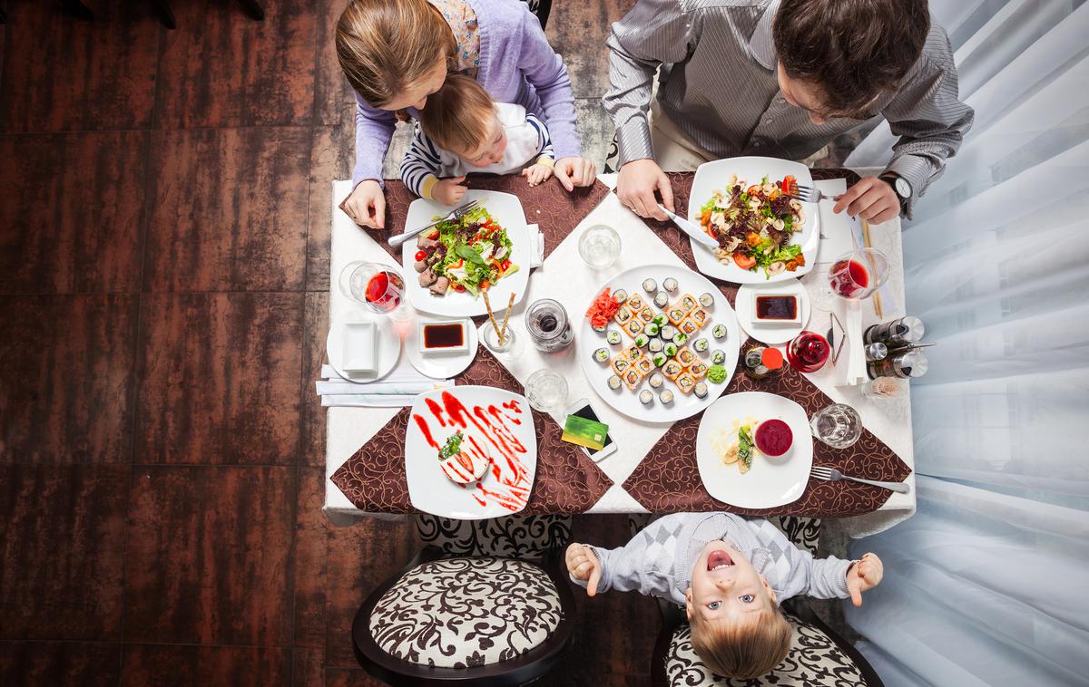 Z otrokom v restavracijo | Foto Thinkstock