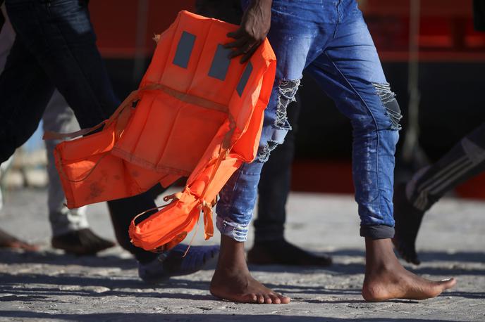 begunci migranti čoln | Foto Reuters