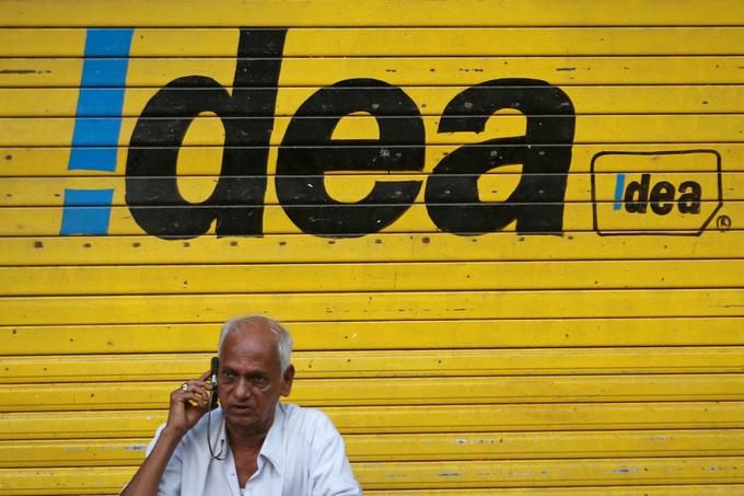 Operater Idea bo lahko v združenem podjetju Idea-Vodafone izbral predsednika družbe, Vodafone pa direktorja. | Foto: Reuters